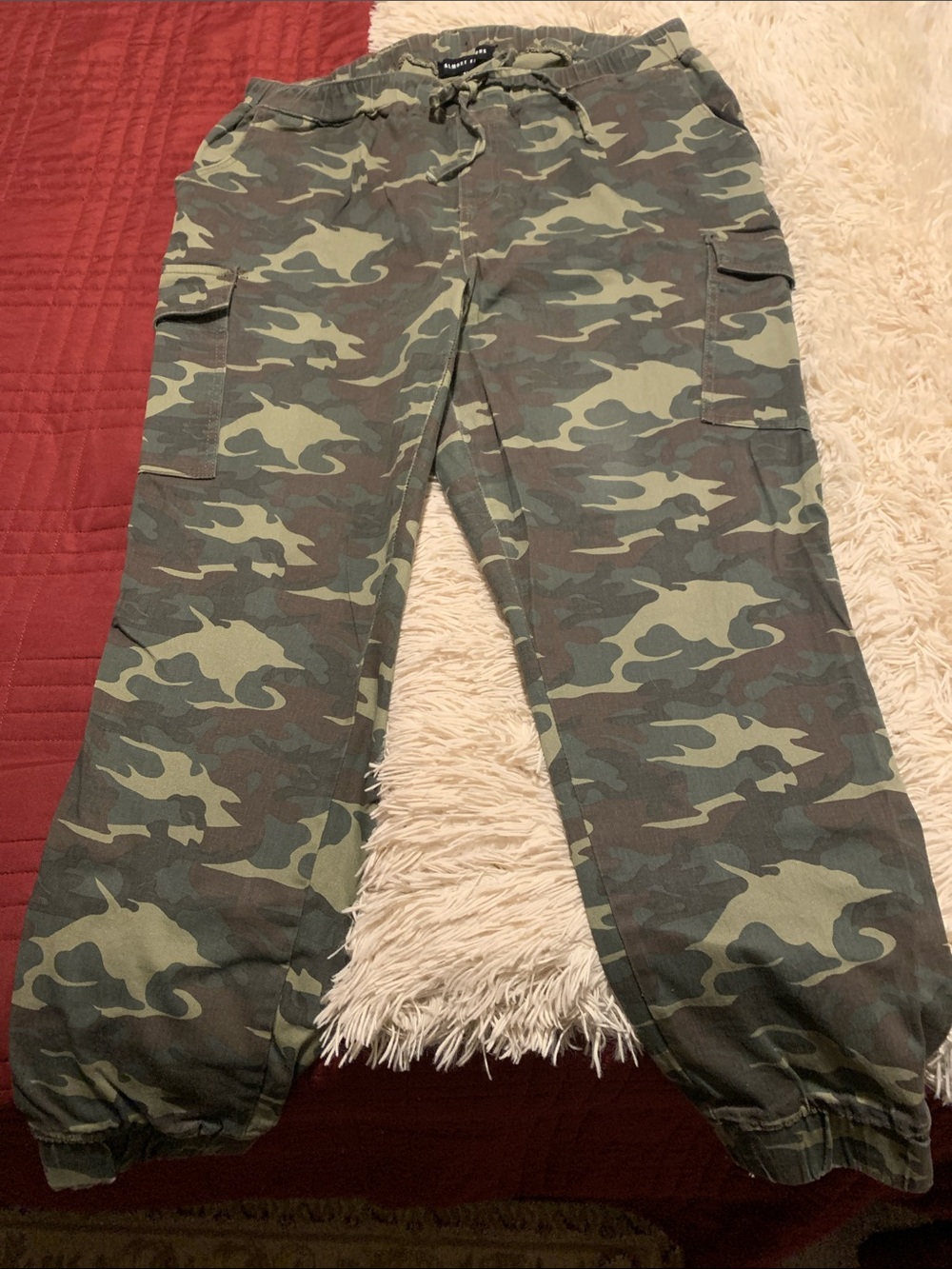 Size 1x Almost Famous Green Camo Cargo Joggers.